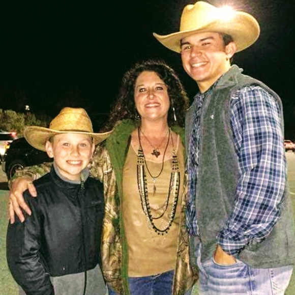 Meet your Posher, Shannon ****Ambassador**** - Picture 7 of 8